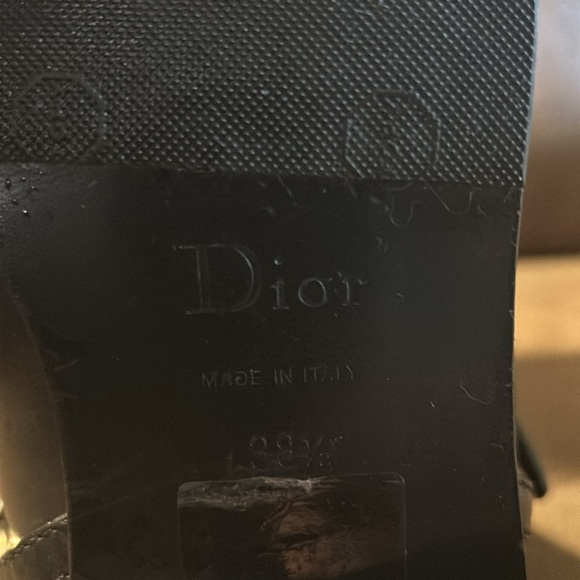 Dior boots size 8 original leather didn’t fit. - Picture 2 of 3
